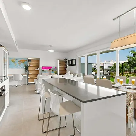 Corner Property-free Parking-pool-close To - Acgua Garden B-1-ba Apartamento Estepona