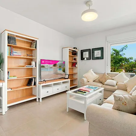 Apartamento Corner Property-free Parking-pool-close To - Acgua Garden B-1-ba *