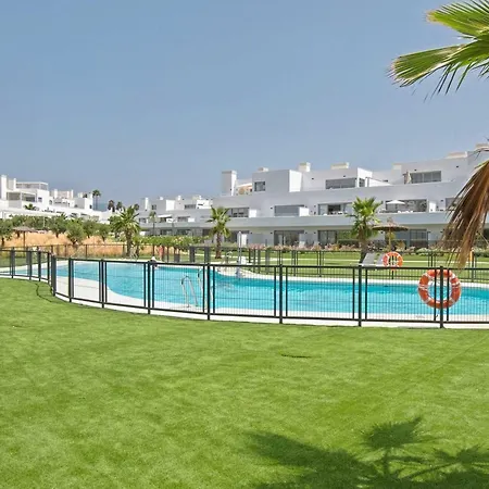 Corner Property-free Parking-pool-close To - Acgua Garden B-1-ba Apartamento *