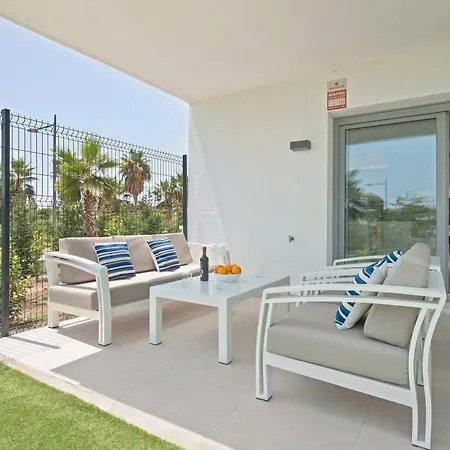 Corner Property-free Parking-pool-close To - Acgua Garden B-1-ba Apartamento *