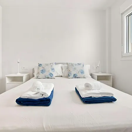 Apartamento Corner Property-free Parking-pool-close To - Acgua Garden B-1-ba *