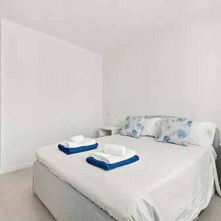 Apartamento Corner Property-free Parking-pool-close To - Acgua Garden B-1-ba *