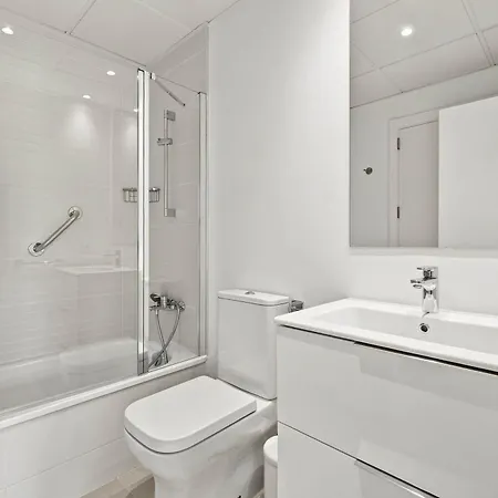 Corner Property-free Parking-pool-close To - Acgua Garden B-1-ba Lejlighed